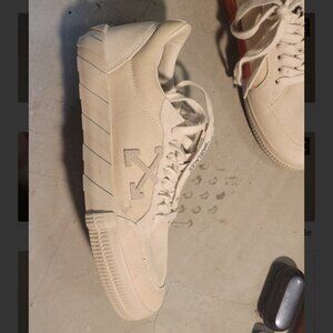 Off white sneakers Vulc Low Beige Beige mens size 44 2013